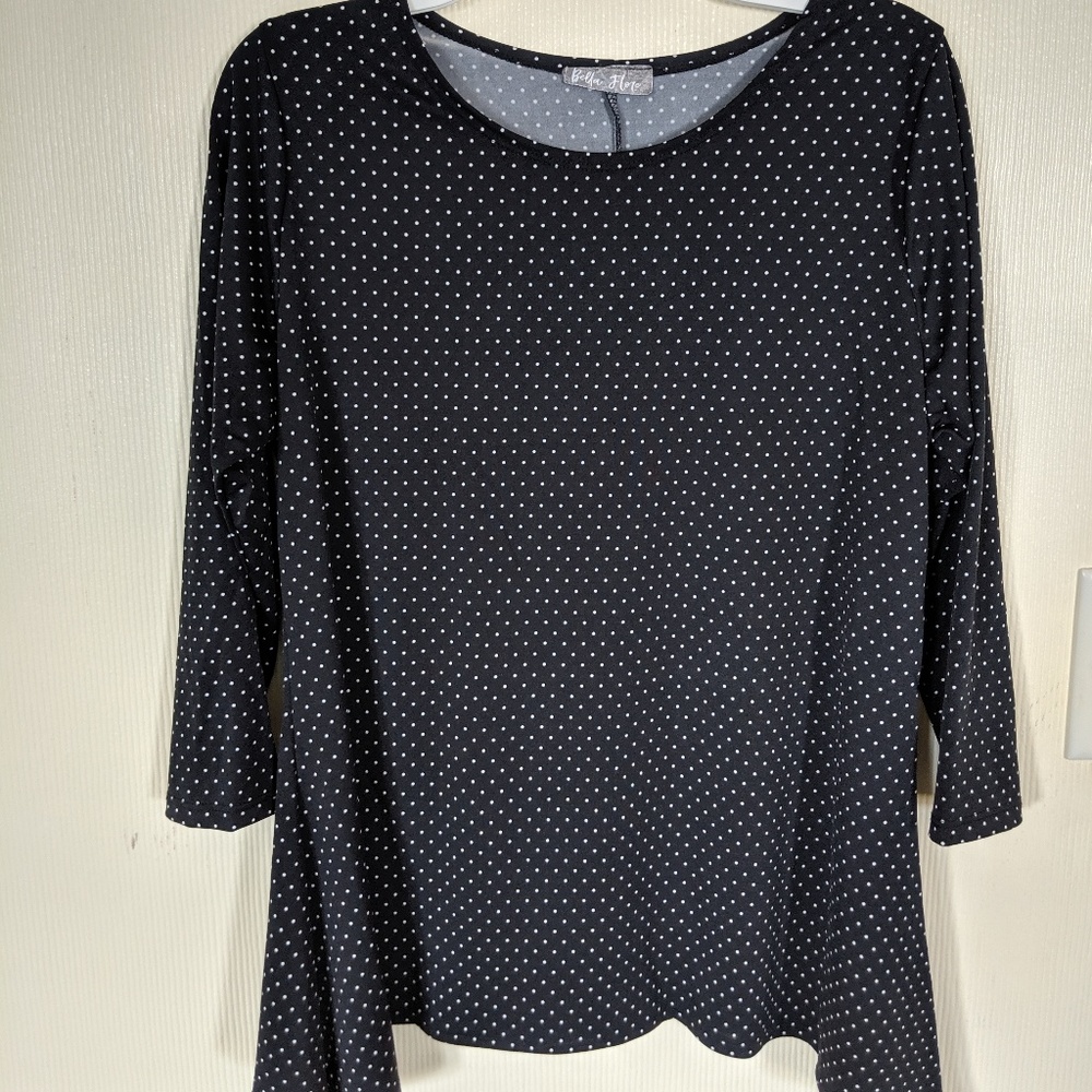 SOLD |•Bella Flore•| polka dot tunic